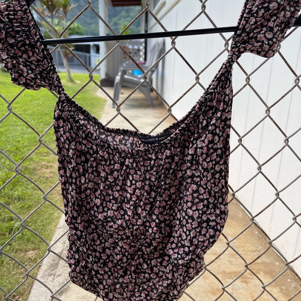 Brandy Melville off shoulder crop top